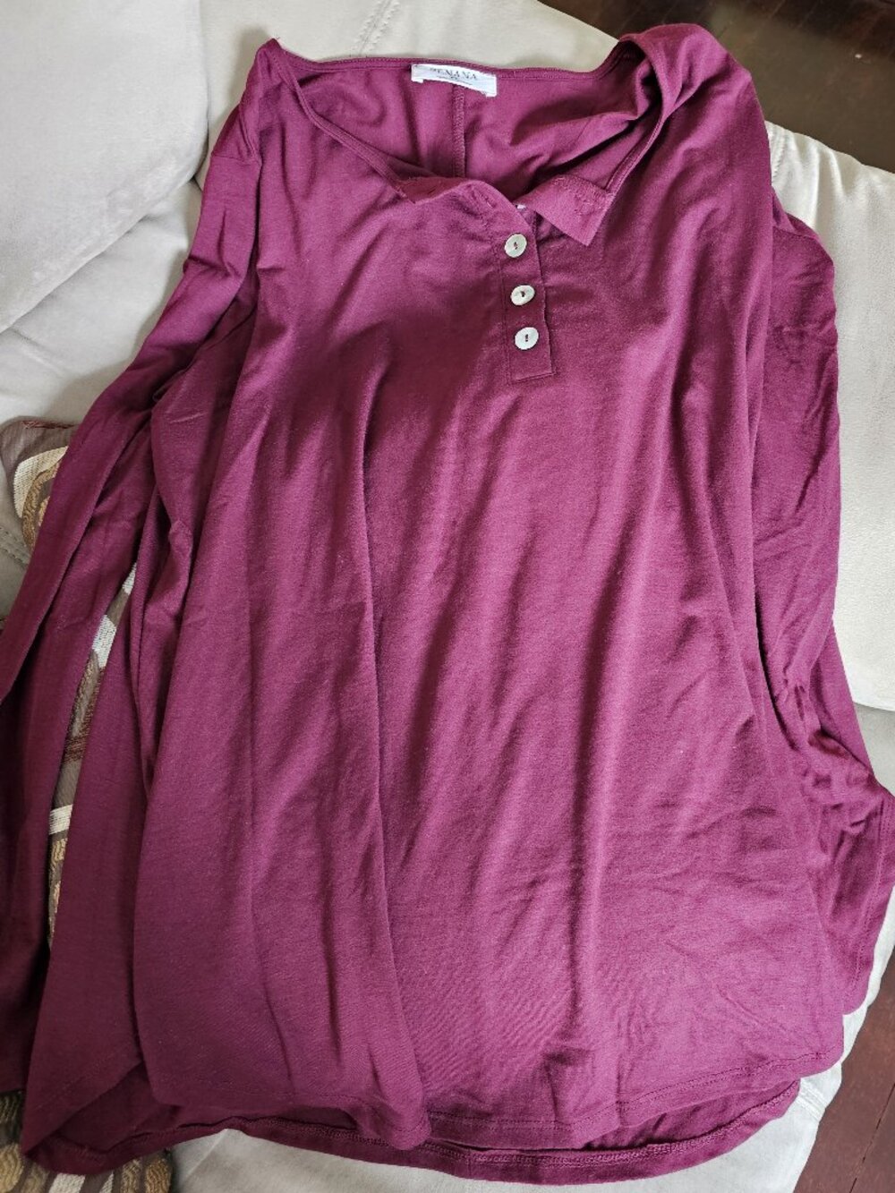 Pullover top with functional buttons at neckline, Sz Xl